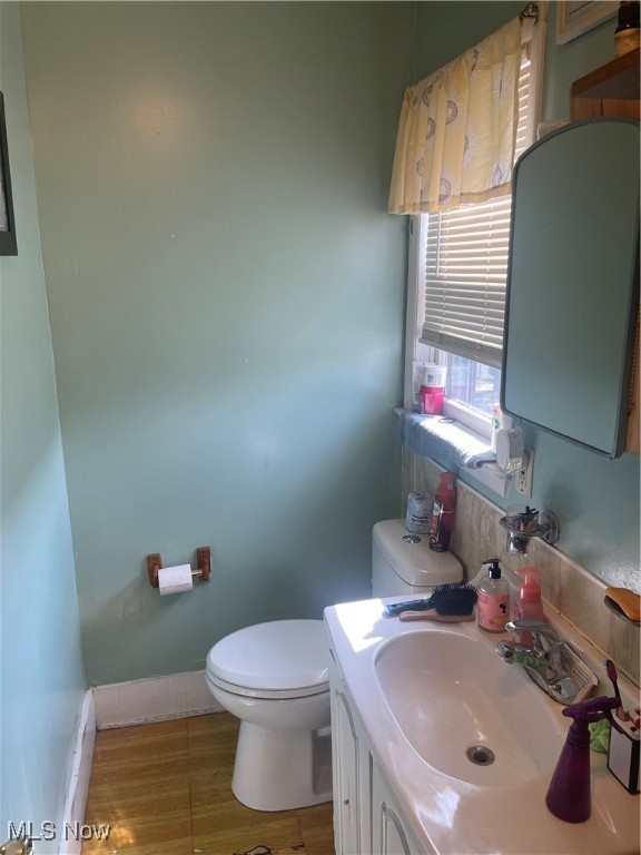 Barberton, Ohio 44203, United States, 2 Bedrooms Bedrooms, ,1 BathroomBathrooms,Residential,Active,192379