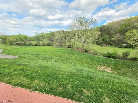 Tiny photo for 131 Loretto Lane, Parkersburg, WV 26101 (MLS # 5203398)