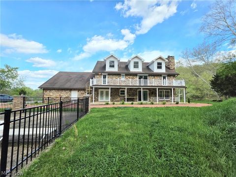 Tiny photo for 131 Loretto Lane, Parkersburg, WV 26101 (MLS # 5203398)