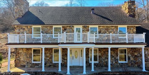 Tiny photo for 131 Loretto Lane, Parkersburg, WV 26101 (MLS # 5203398)