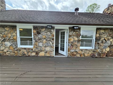 Tiny photo for 131 Loretto Lane, Parkersburg, WV 26101 (MLS # 5203398)