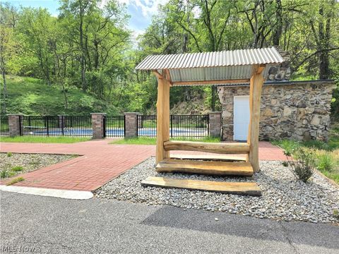 Tiny photo for 131 Loretto Lane, Parkersburg, WV 26101 (MLS # 5203398)