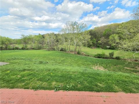 Tiny photo for 131 Loretto Lane, Parkersburg, WV 26101 (MLS # 5203398)