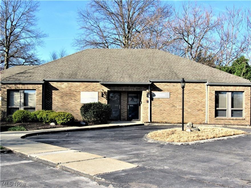 Reception area, 2 Offices and Break Room. 1/2 Bath.  Parking close to door. 4 Unit building facing Detroit Rd. New Furnace January 2019. Quarterly Association Fee $621