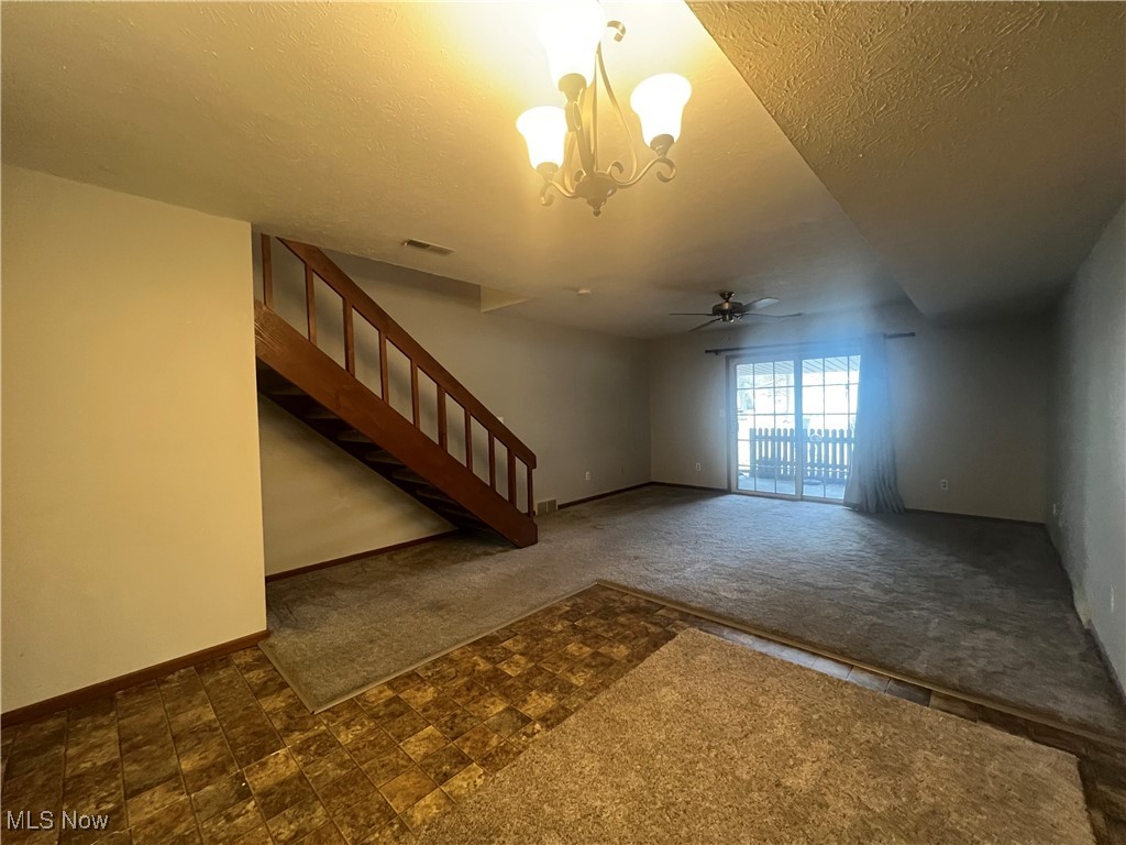924 Nob Hill Drive #3, Niles, Ohio image 3
