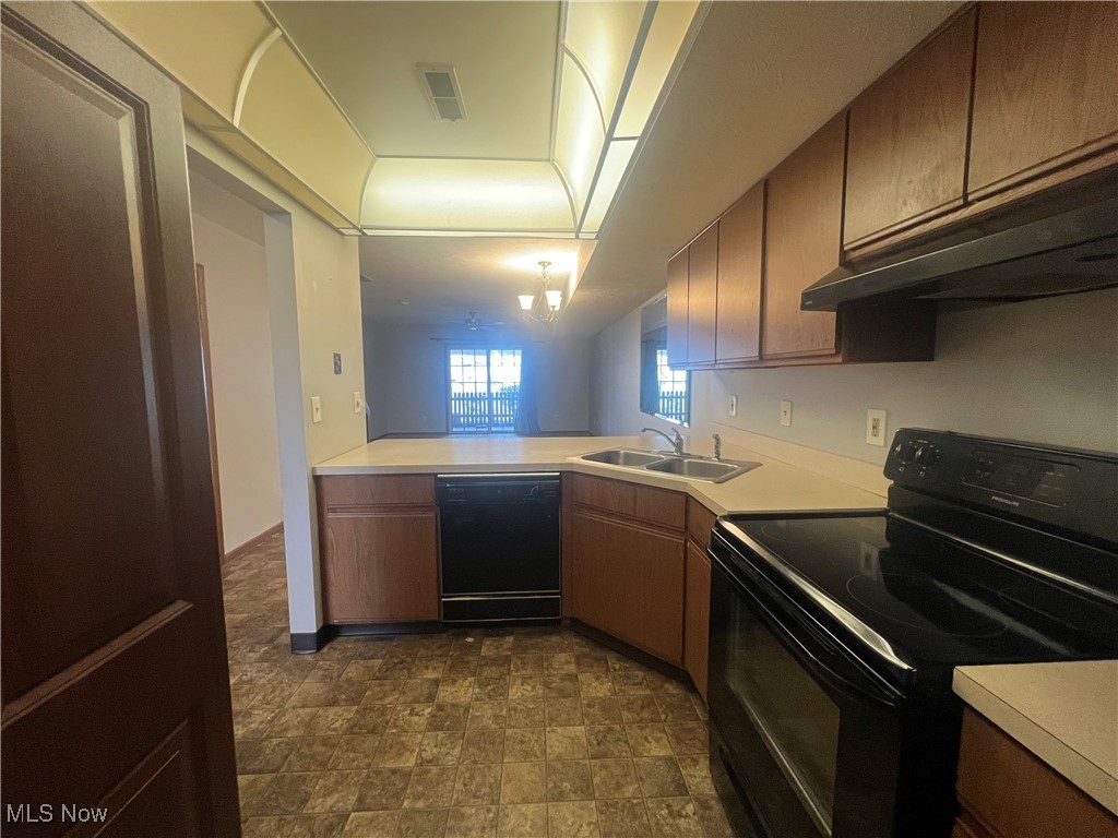 924 Nob Hill Drive #3, Niles, Ohio image 5