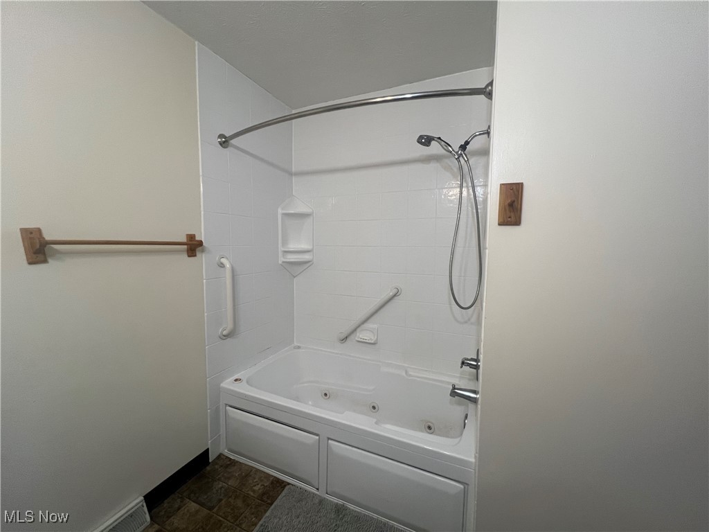 924 Nob Hill Drive #3, Niles, Ohio image 10