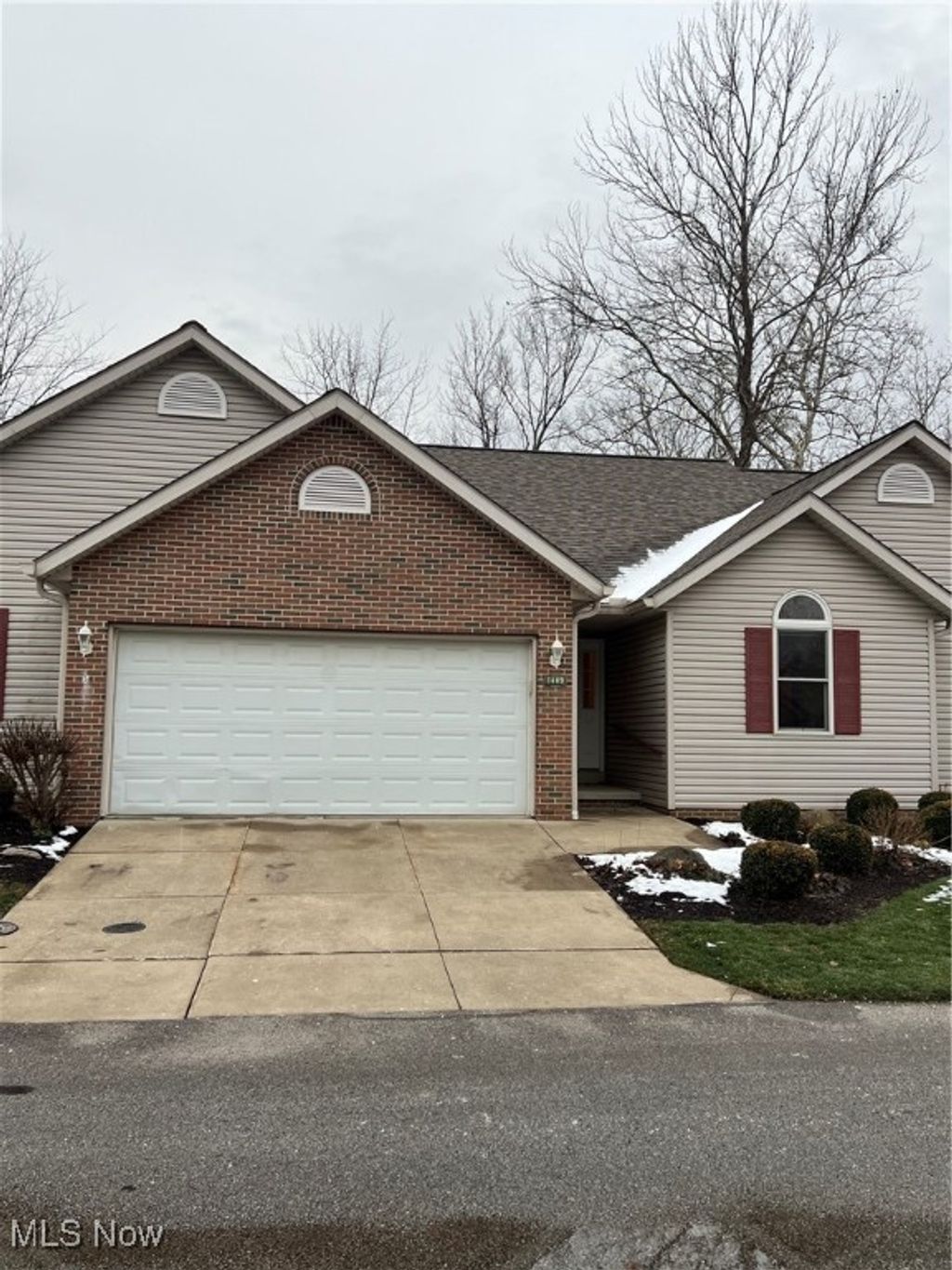 Photo of 1409 Waters Edge Drive, Akron, OH 44313 (MLS # 5177560)