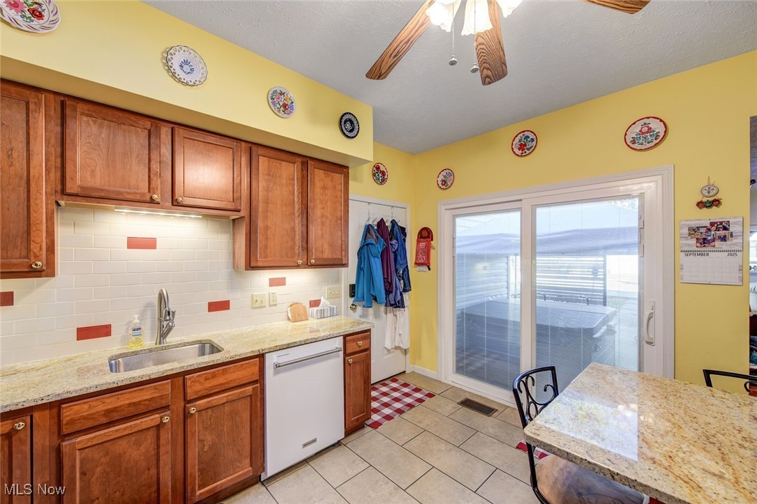 North Olmsted, Ohio 44070, United States, 3 Bedrooms Bedrooms, ,3 BathroomsBathrooms,Residential,Active,221549