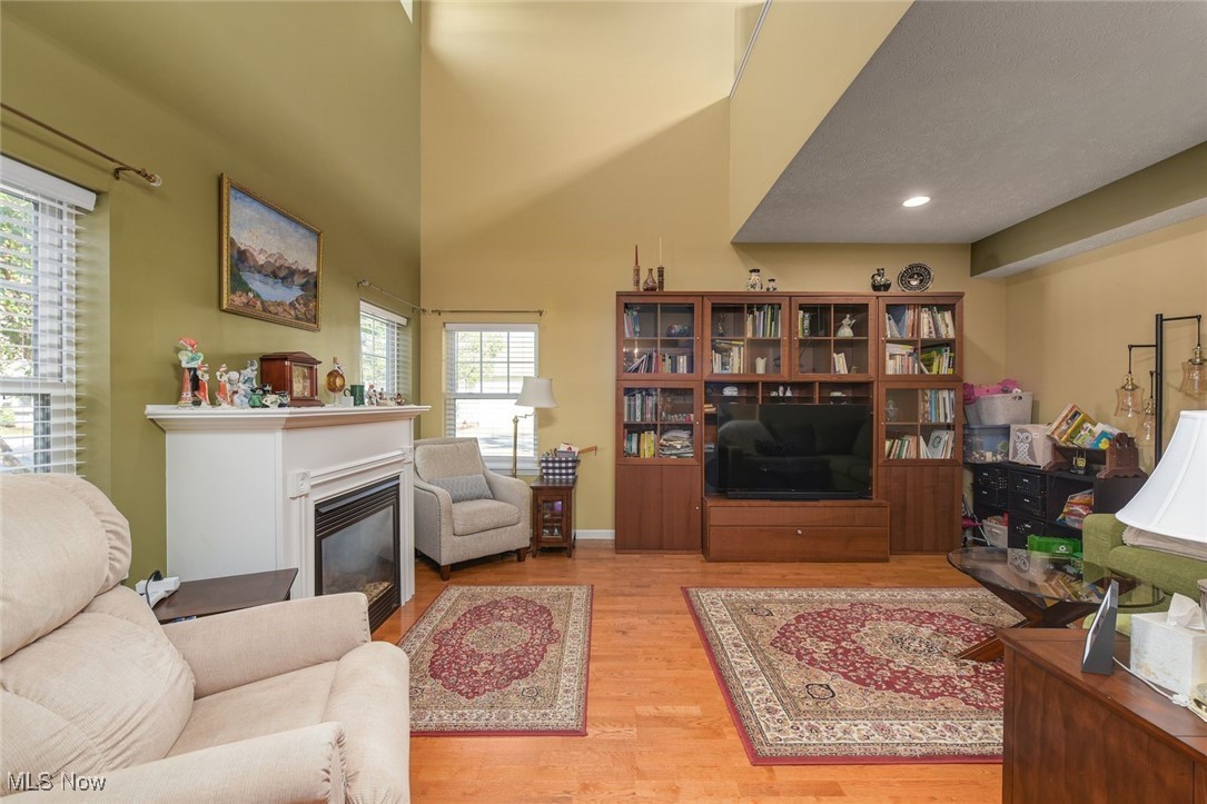 North Olmsted, Ohio 44070, United States, 3 Bedrooms Bedrooms, ,3 BathroomsBathrooms,Residential,Active,221549