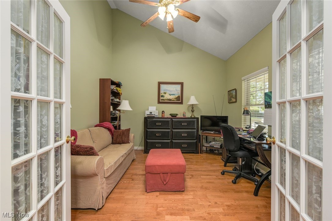 North Olmsted, Ohio 44070, United States, 3 Bedrooms Bedrooms, ,3 BathroomsBathrooms,Residential,Active,221549