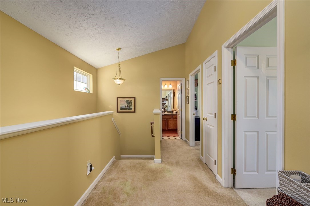 North Olmsted, Ohio 44070, United States, 3 Bedrooms Bedrooms, ,3 BathroomsBathrooms,Residential,Active,221549