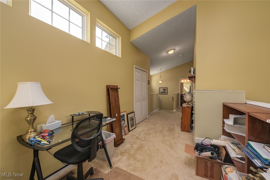 North Olmsted, Ohio 44070, United States, 3 Bedrooms Bedrooms, ,3 BathroomsBathrooms,Residential,Active,221549