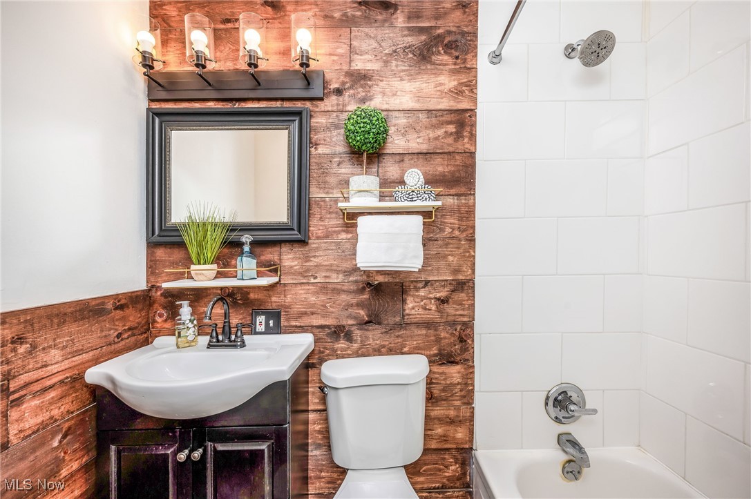 Southeast Blvd - Residential