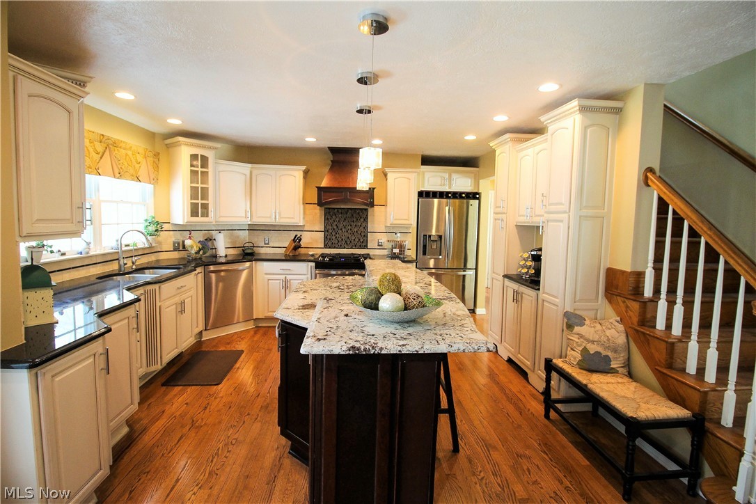 Williamsburg Colony - Residential