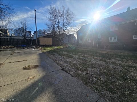 Tiny photo for 1087 E 64th Street, Cleveland, OH 44103 (MLS # 5204133)