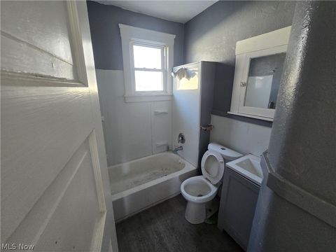 Tiny photo for 1087 E 64th Street, Cleveland, OH 44103 (MLS # 5204133)