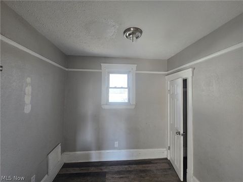 Tiny photo for 1087 E 64th Street, Cleveland, OH 44103 (MLS # 5204133)