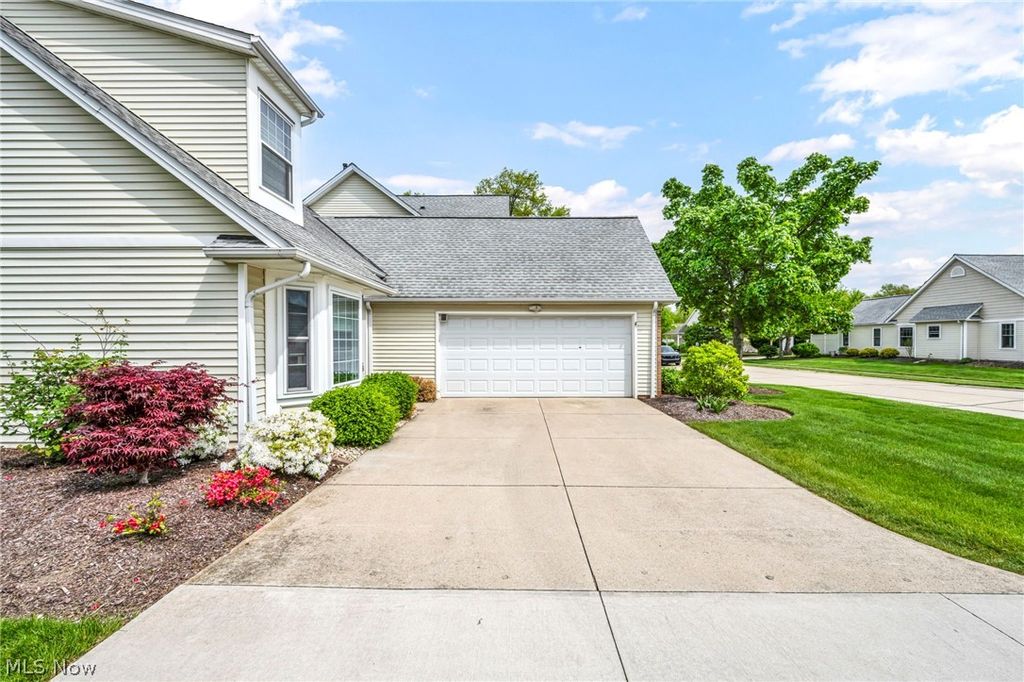 Photo of 2568 Woodruff Court, Westlake, OH 44145 (MLS # 5208130)