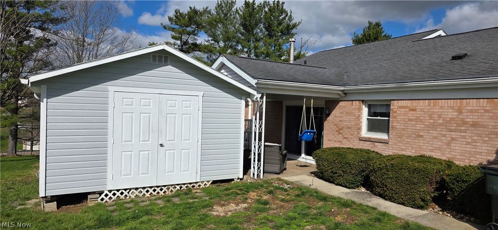 Photo of 66828 Glencoe Road, St Clairsville, OH 43950 (MLS # 5197028)