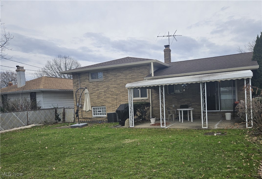 15809 Dunbury Drive, Maple Heights, Ohio image 15