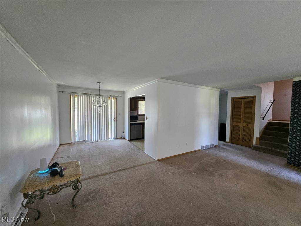 15809 Dunbury Drive, Maple Heights, Ohio image 2