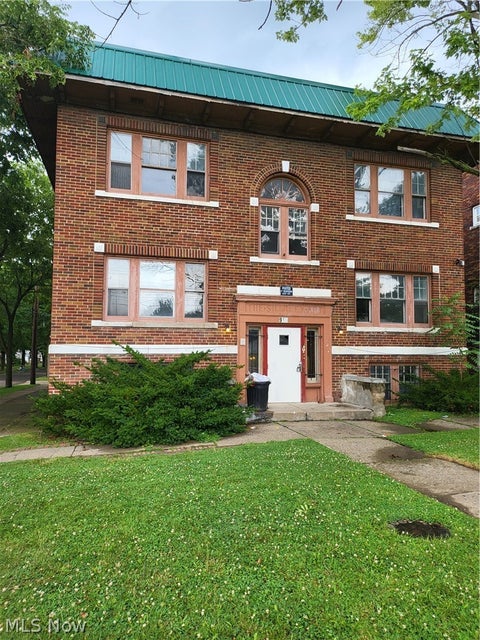 Multifamily For Rent - 918 Copley Road #3<br/> Akron, OH 44320