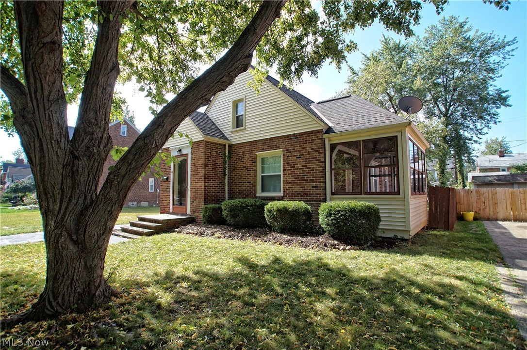 S H Kleinman Realty Co S Utopi - Residential