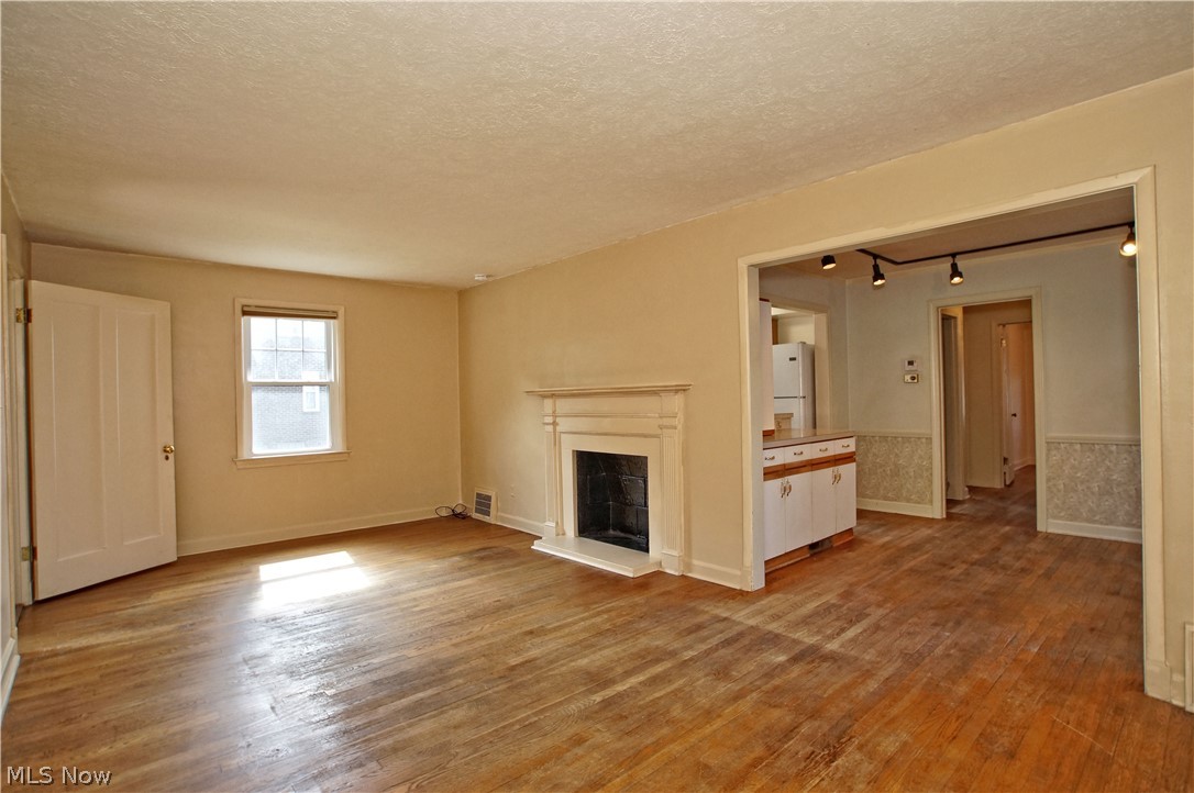 S H Kleinman Realty Co S Utopi - Residential