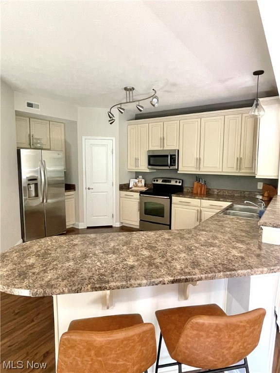 Enclave At Shale Creek - Residential