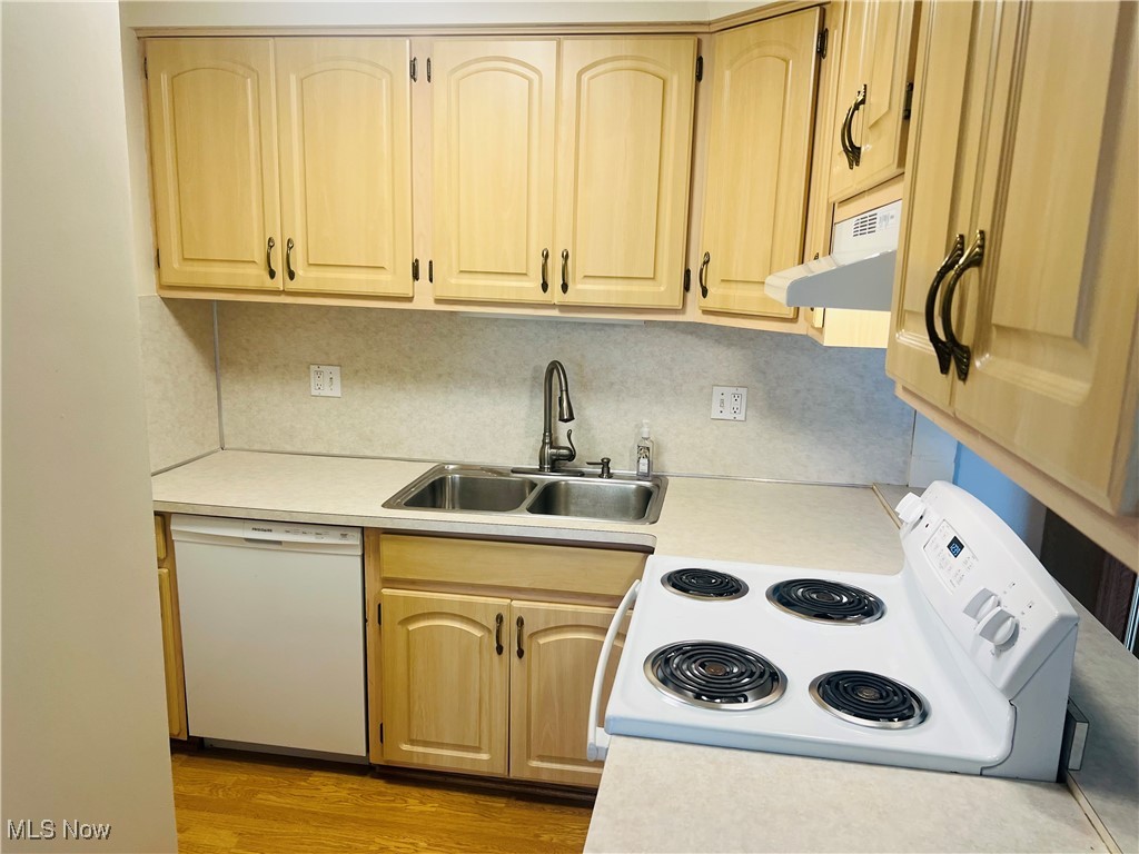 7328 Foxmill Road, Mentor, Ohio image 4