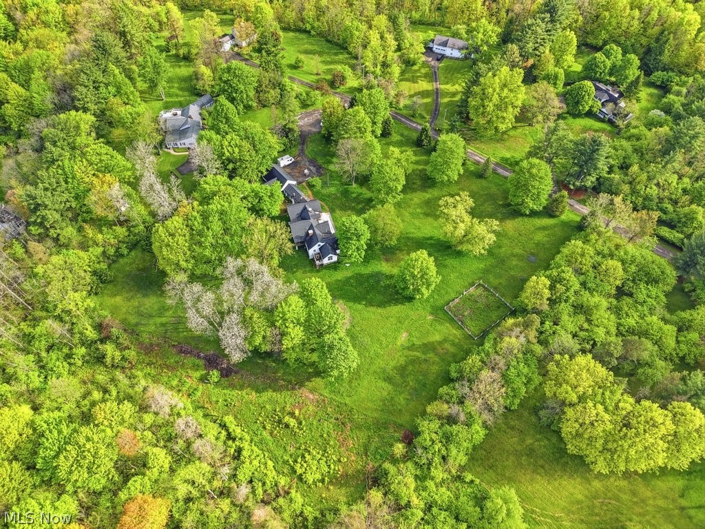 Russell 03 - Residential