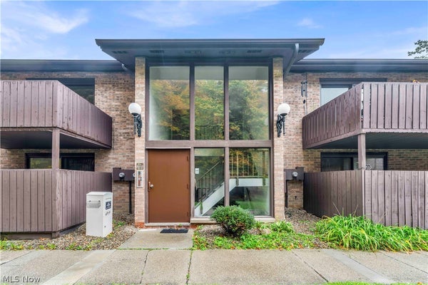 6850 CARRIAGE HILL DR # D55, BRECKSVILLE, OH 44141 - Image 1896d8a912e66d246a1993aa8b58ffc4/390829565
