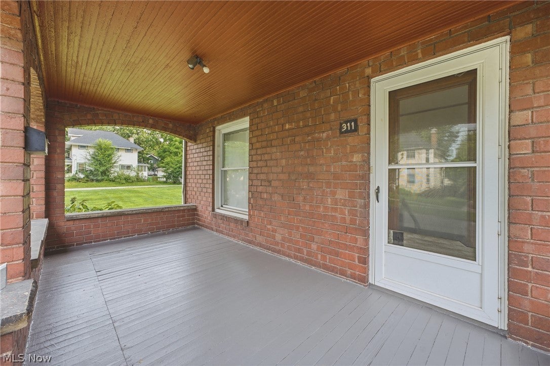 311 Spink Street