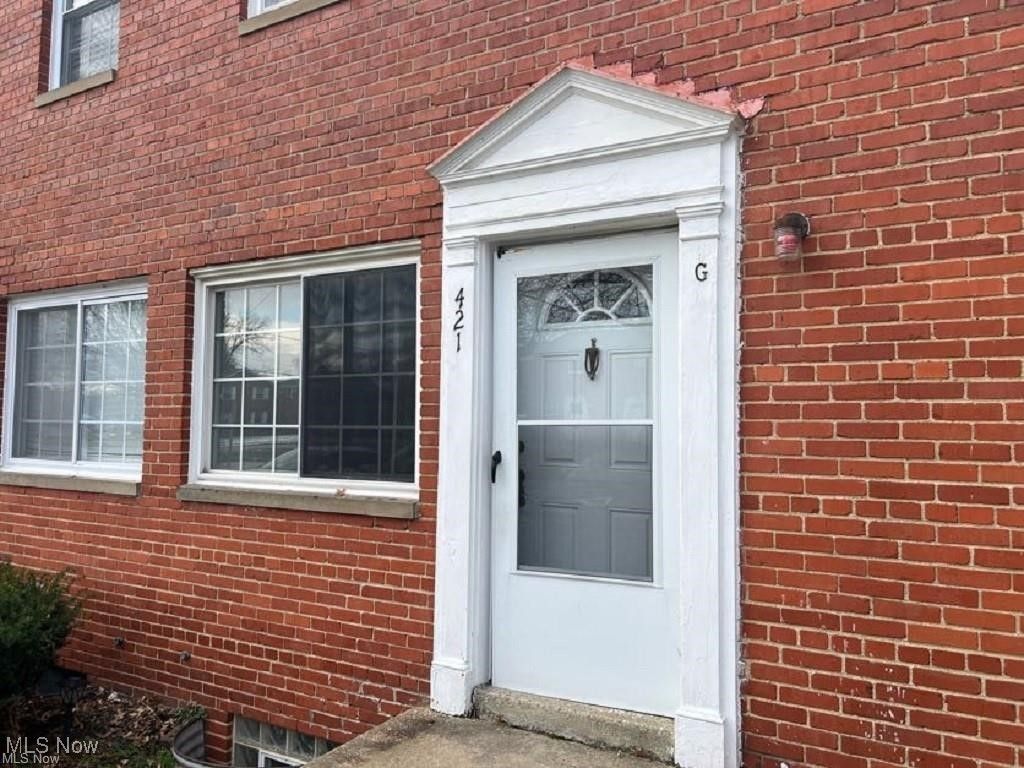 Photo of 421 Kenwood Drive #G, Euclid, OH 44123 (MLS # 5177766)