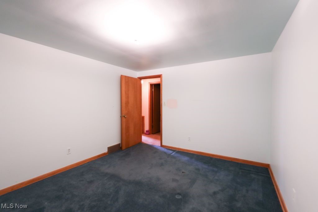 Salem, Ohio 44460, United States, 4 Bedrooms Bedrooms, ,3 BathroomsBathrooms,Residential,Contingent,162172