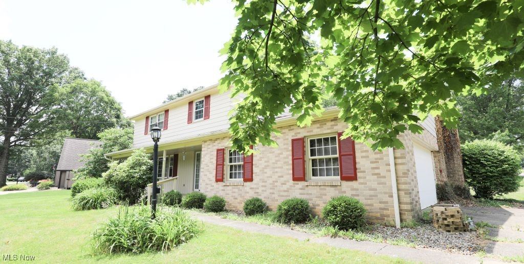 Salem, Ohio 44460, United States, 4 Bedrooms Bedrooms, ,3 BathroomsBathrooms,Residential,Contingent,162172