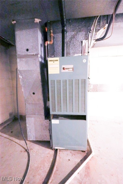 Salem, Ohio 44460, United States, 4 Bedrooms Bedrooms, ,3 BathroomsBathrooms,Residential,Contingent,162172