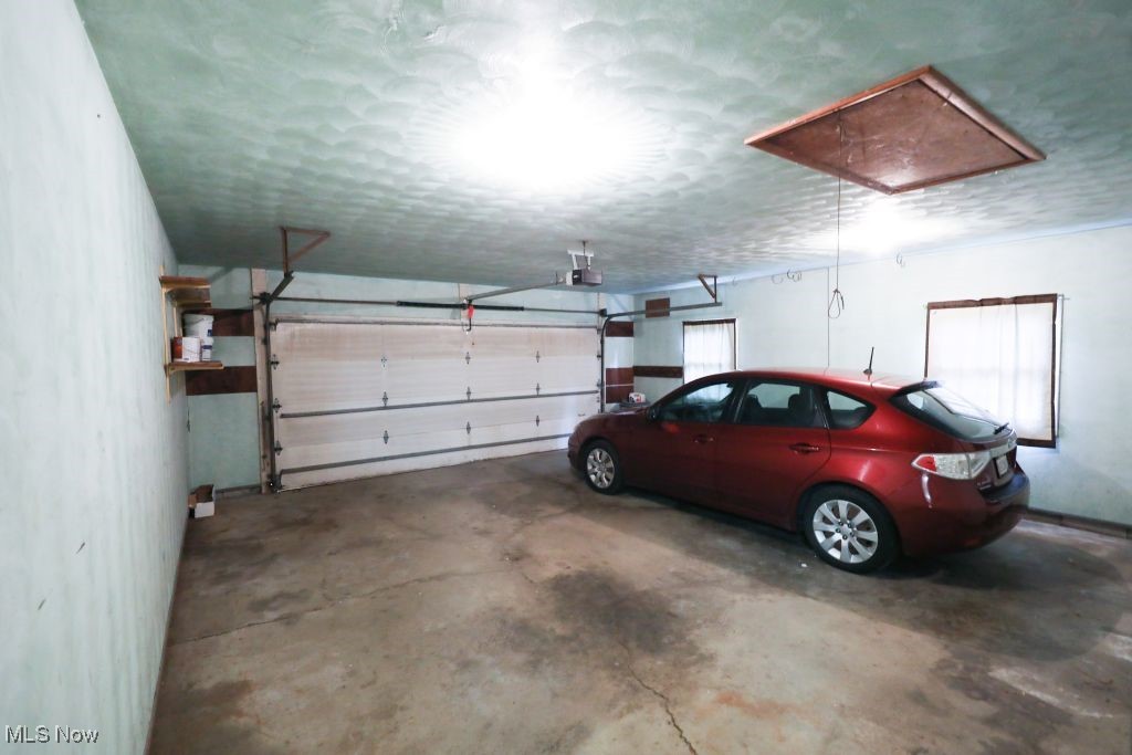 Salem, Ohio 44460, United States, 4 Bedrooms Bedrooms, ,3 BathroomsBathrooms,Residential,Contingent,162172