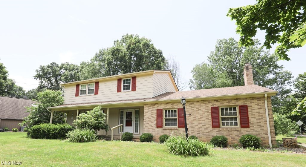 Salem, Ohio 44460, United States, 4 Bedrooms Bedrooms, ,3 BathroomsBathrooms,Residential,Contingent,162172