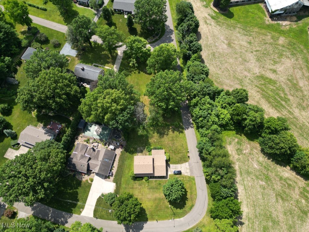 Salem, Ohio 44460, United States, 4 Bedrooms Bedrooms, ,3 BathroomsBathrooms,Residential,Contingent,162172