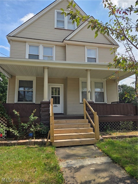 Homes For Sale - 2025 W 100th Street<br/> Cleveland, OH 44102