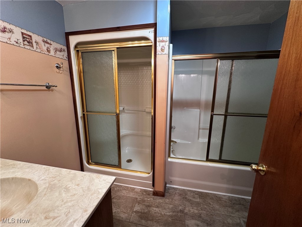 256 W Spruce Avenue, Byesville, Ohio image 16