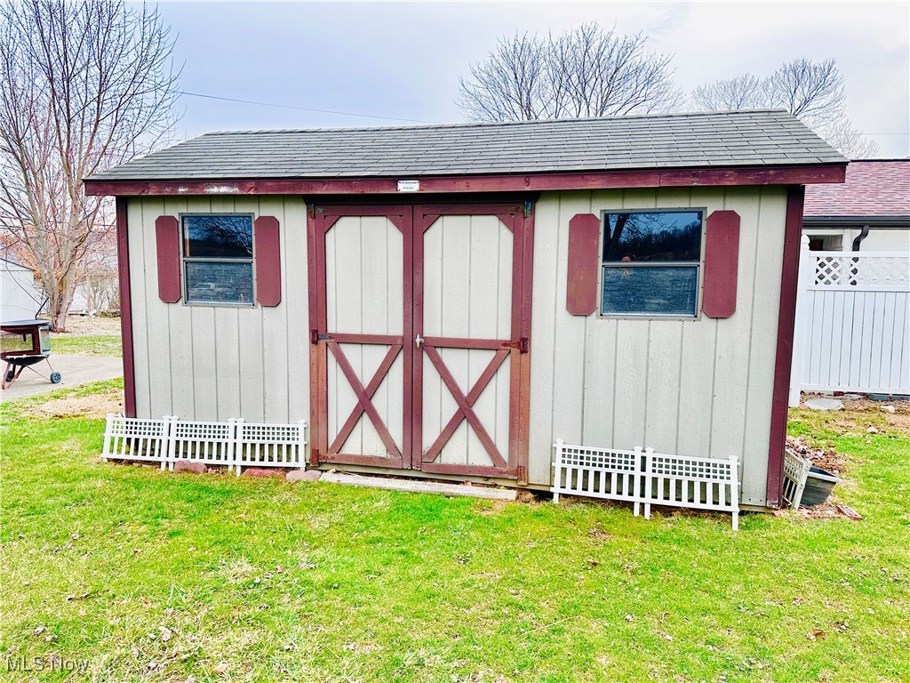 256 W Spruce Avenue, Byesville, Ohio image 7