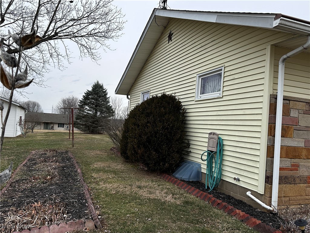 256 W Spruce Avenue, Byesville, Ohio image 5