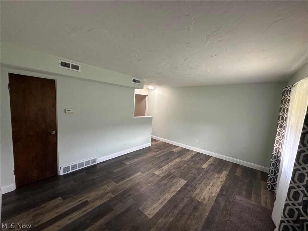 Photo of 1544 Ridgewick Drive, Wickliffe, OH 44092 (MLS # 5192917)