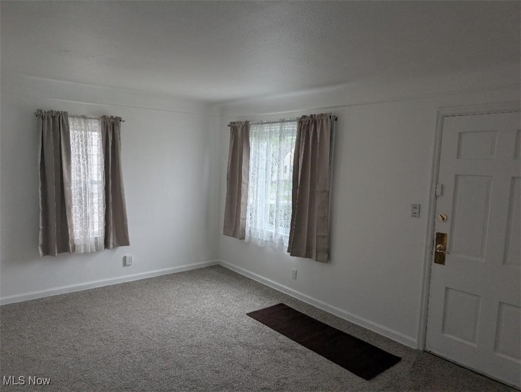 14504 Kennerdown Avenue, Maple Heights, Ohio image 4