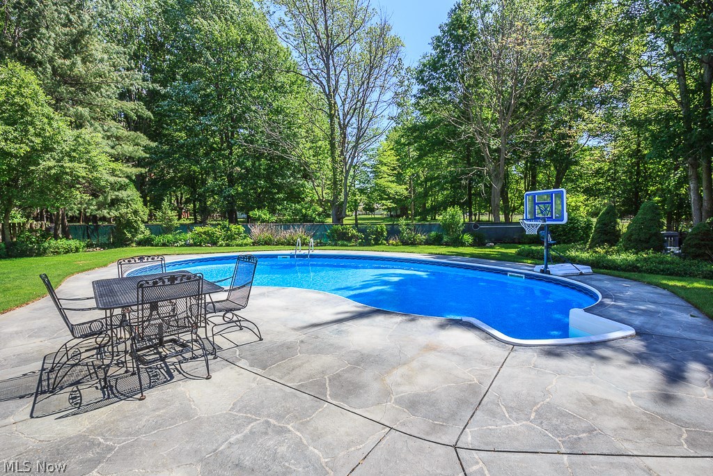 Highland Woods 02 - Residential