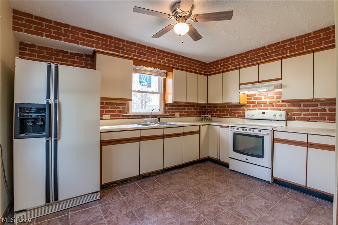 Longlake Beach Allotment - Residential