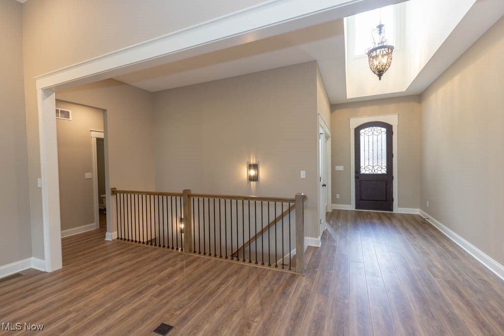 Photo of 18 W Lakewood Dr, Canal Fulton, OH 44614 (MLS # 5183222)